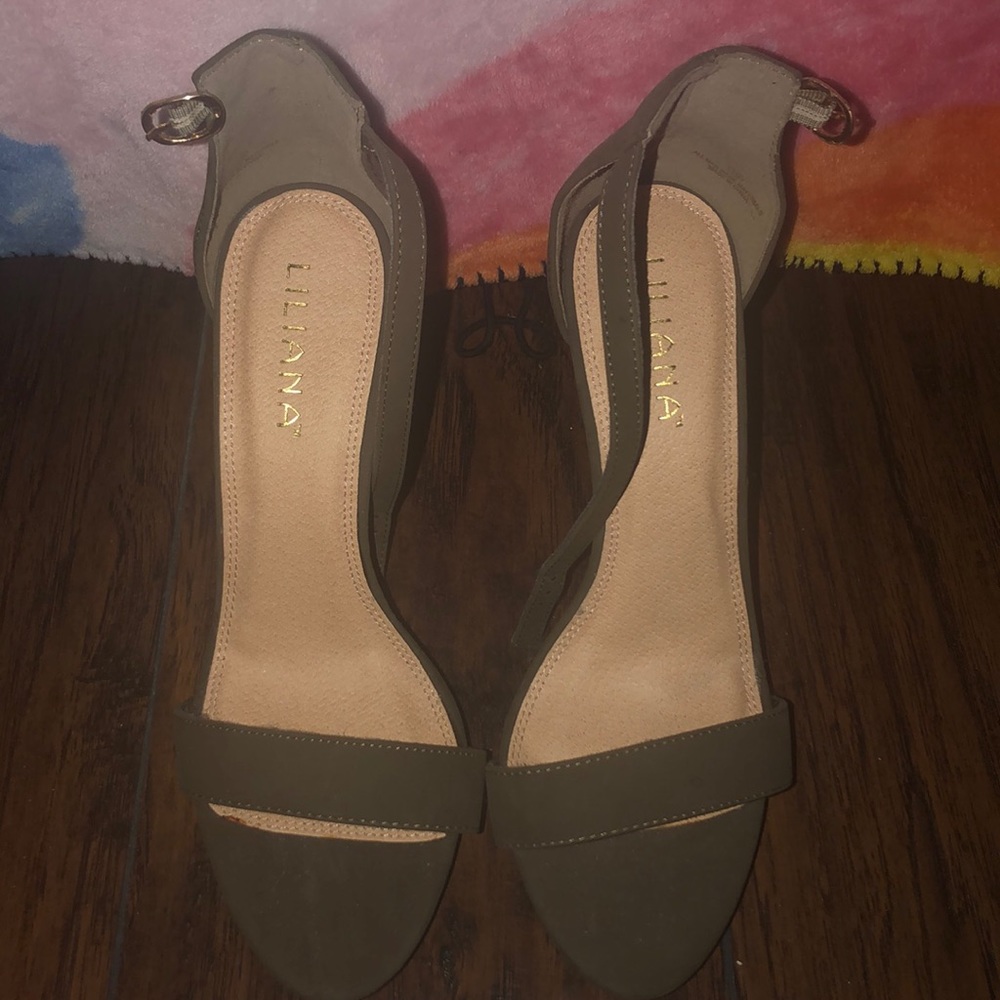 Women’s heel